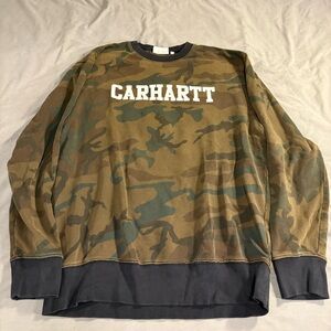 Carhartt Work In Progress Camouflage Sweatshirt